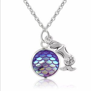 Adorable Mermaid Necklace 